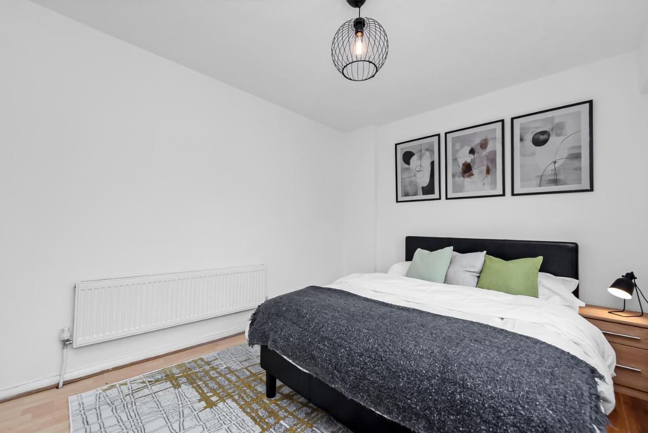 Stylish Excel 3 Bedroom Flat London Eksteriør billede