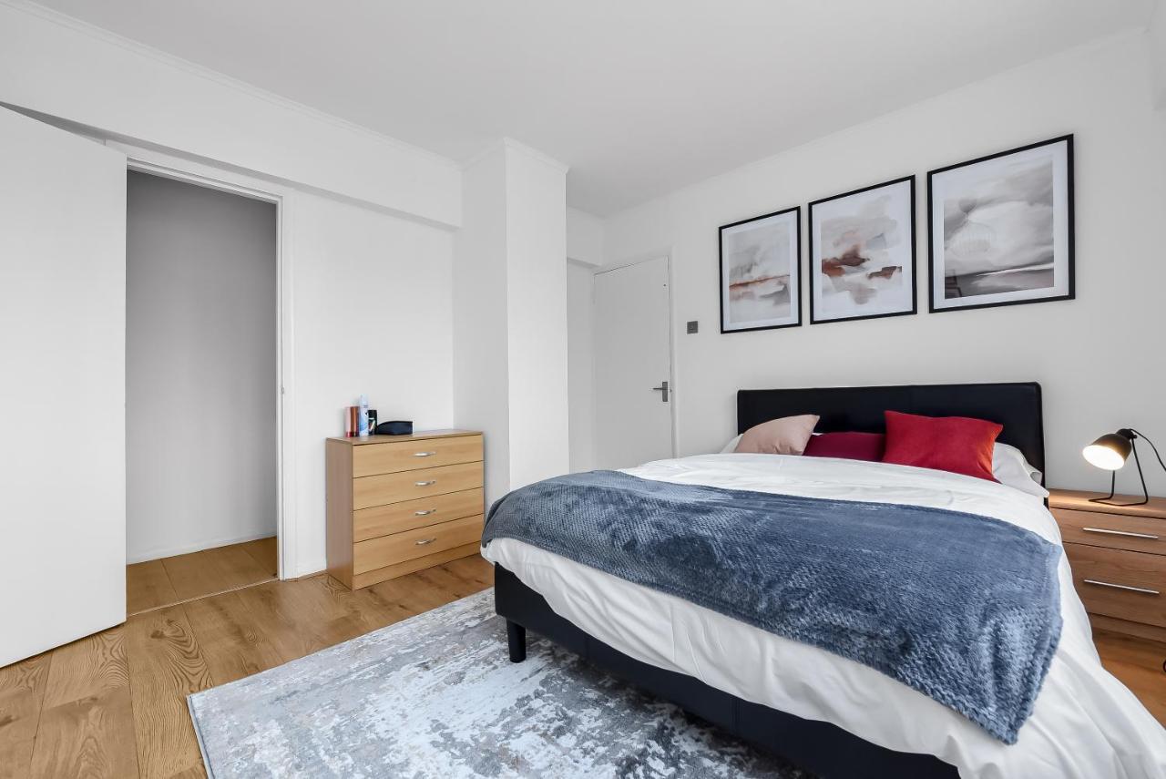 Stylish Excel 3 Bedroom Flat London Eksteriør billede