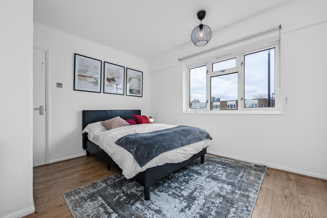 Stylish Excel 3 Bedroom Flat London Eksteriør billede